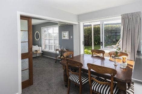 Photo of property in 2/35a Hackthorne Road, Cashmere, Christchurch, 8022