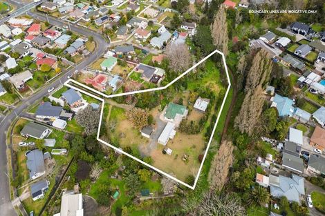 Photo of property in 33 Frederick Drive, Dinsdale, Hamilton, 3204