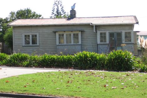 Photo of property in 1/5 Seabrook Avenue, New Lynn, Auckland, 0600