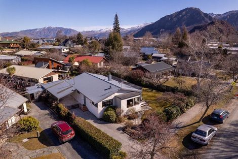 Photo of property in 42 Adamson Drive, Arrowtown, 9302
