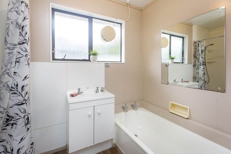 Photo of property in 6a Agate Grove, Birchville, Upper Hutt, 5018