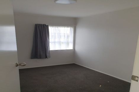 Photo of property in 1/11 Challen Close, Conifer Grove, Takanini, 2112