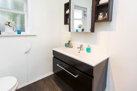 Photo of property in 60 Gibbons Street, Ebdentown, Upper Hutt, 5018