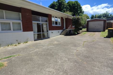 Photo of property in 2/218 Pakuranga Road, Pakuranga Heights, Auckland, 2010