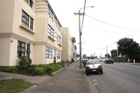 Photo of property in Te Awhina Apartments, 18/22 Sussex Street, Mount Cook, Wellington, 6021