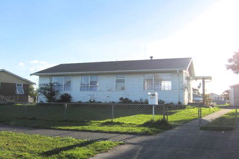 Photo of property in 23 Brownlie Crescent, Huntly, 3700