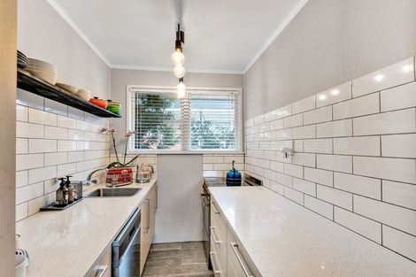 Photo of property in 2/640 Pakuranga Road, Howick, Auckland, 2010