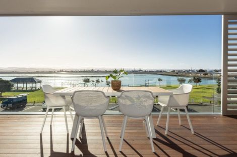 Photo of property in 306/7 Humber Street, Pandora, Napier, 4110