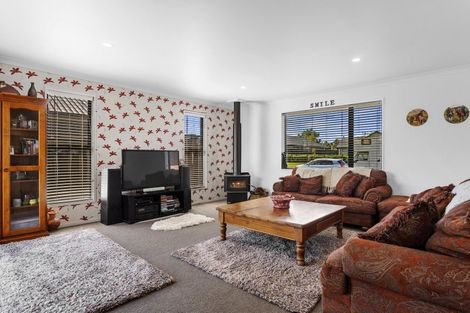 Photo of property in 25 Wineberry Avenue, Amberley, 7410