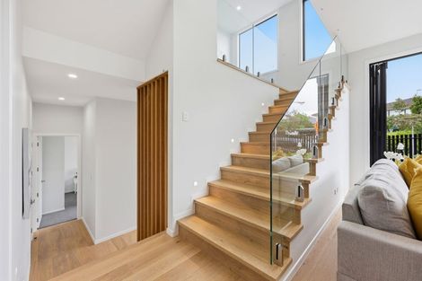 Photo of property in 23b Sorrel Crescent, Bucklands Beach, Auckland, 2012
