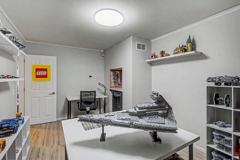 Photo of property in 127 Milne Drive, Paraparaumu, 5032