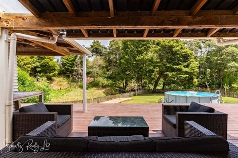 Photo of property in 17 Franklin Road, Paparoa, 0571