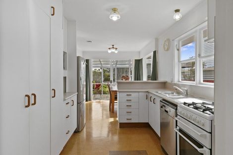 Photo of property in 10 Erris Street, Johnsonville, Wellington, 6037