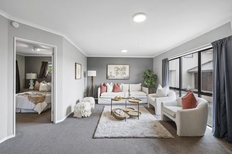 Photo of property in 4/253 Saint Aubyn Street, New Plymouth, 4310