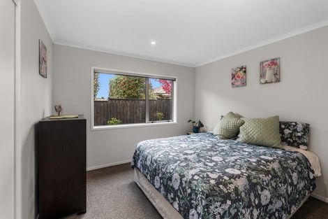 Photo of property in 14 Malbec Place, Huapai, Kumeu, 0810