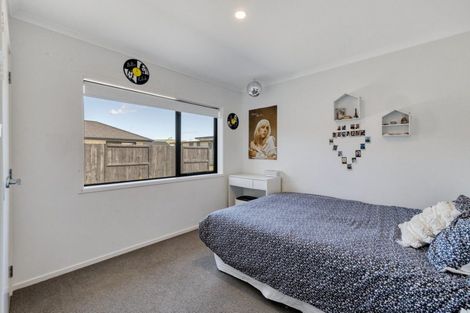 Photo of property in 71 Dunkeld Drive, Papamoa, 3118