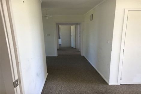 Photo of property in 28 Rena Place, West Harbour, Auckland, 0618