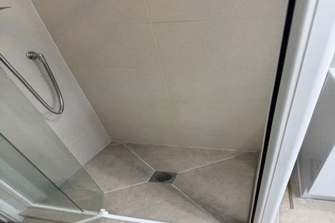 Photo of property in 2/6 Raddock Place, Half Moon Bay, Auckland, 2012