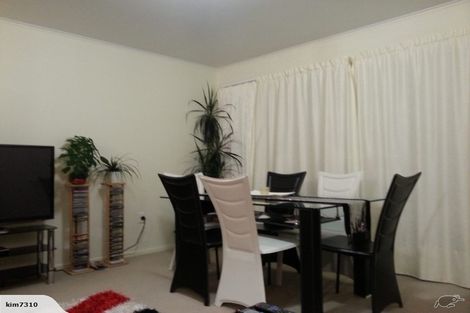 Photo of property in 3/240 Hurstmere Road, Takapuna, Auckland, 0622