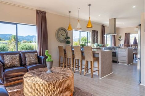 Photo of property in 11 Trusham Court, Paraparaumu, 5032