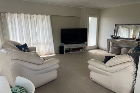 Photo of property in 2/2 Pine Terrace, Howick, Auckland, 2014
