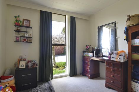 Photo of property in 1 Deller Drive, Carterton, 5713