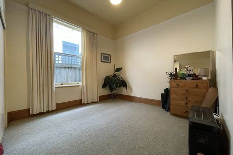 Photo of property in 16 Lawrence Street, Newtown, Wellington, 6021