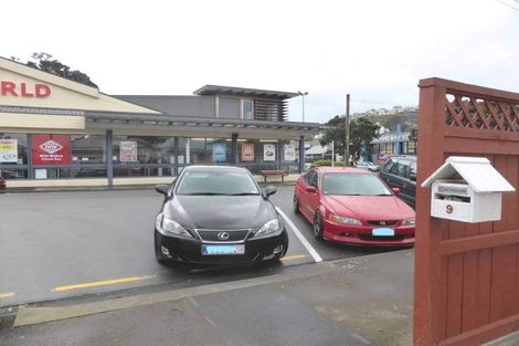 Photo of property in 9 Medway Street, Island Bay, Wellington, 6023