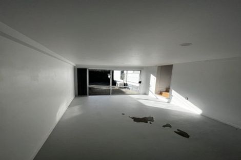 Photo of property in 1/7 Yarra Place, Botany Downs, Auckland, 2010