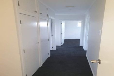 Photo of property in 57 Gloria Avenue, Te Atatu Peninsula, Auckland, 0610