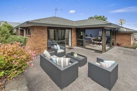 Photo of property in 24 Coventry Way, Long Bay, Auckland, 0630