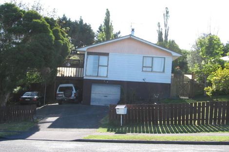 Photo of property in 3 Topliss Drive, Northcross, Auckland, 0632