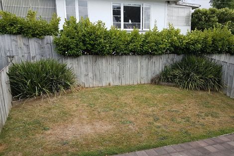 Photo of property in 2/9 View Road, Papakura, 2110
