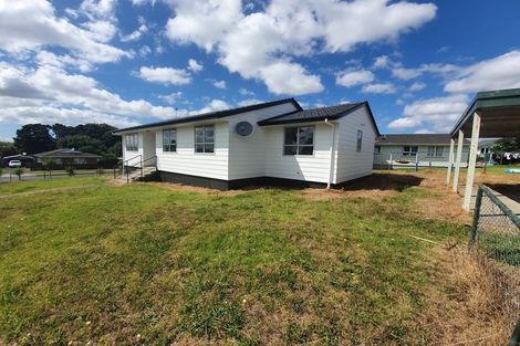 Photo of property in 2 Arnhem Place, Pukekohe, 2120