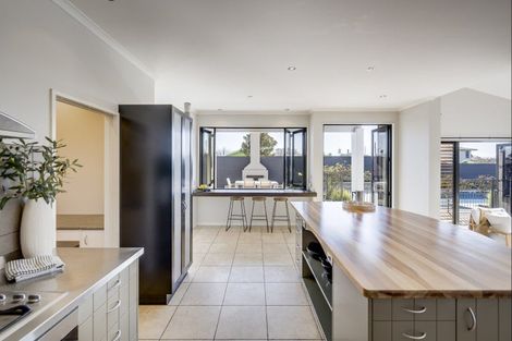 Photo of property in 50 Iona Road, Havelock North, 4130