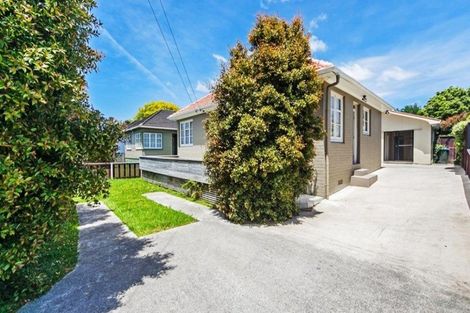 Photo of property in 8 Renton Road, Mount Albert, Auckland, 1025