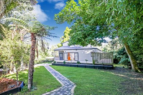 Photo of property in 97 Woodlands Park Road, Titirangi, Auckland, 0604