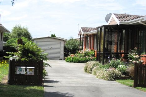 Photo of property in 1/32 Laing Crescent, Heathcote Valley, Christchurch, 8022