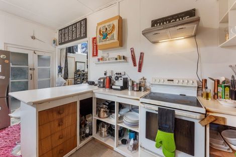 Photo of property in 68 Pinehaven Road, Pinehaven, Upper Hutt, 5019