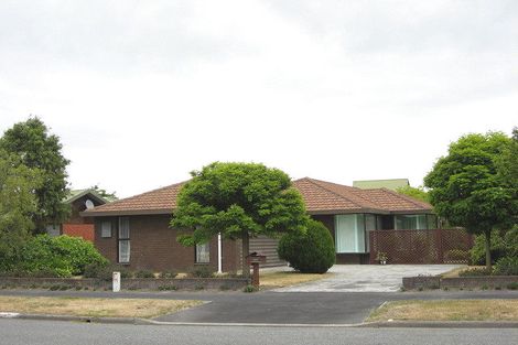 Photo of property in 267 Queenspark Drive, Parklands, Christchurch, 8083