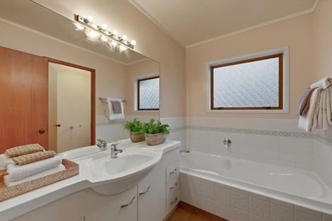 Photo of property in 39 Robinson Road, Whitianga, 3510