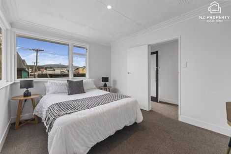 Photo of property in 73 Macandrew Road, South Dunedin, Dunedin, 9012