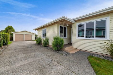 Photo of property in 46 Celia Street, Stratford, 4332