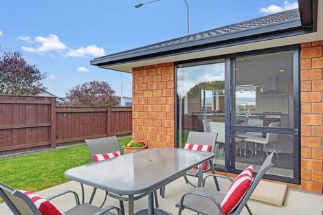 Photo of property in 2 Pegasus Place, Kelvin Grove, Palmerston North, 4414