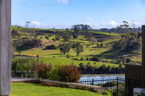 Photo of property in 2 Koromiko Lane, Raglan, 3225