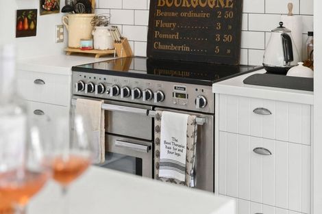 Photo of property in 25 Hall Street, Cambridge, 3434