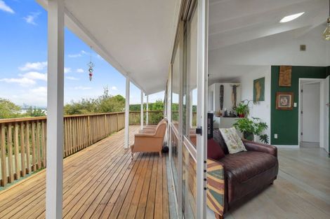 Photo of property in 2/104 Tosswill Road, Tahunanui, Nelson, 7011