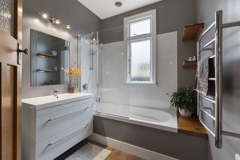 Photo of property in 16 Kings Avenue, Gonville, Whanganui, 4501