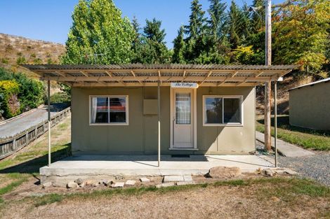 Photo of property in 24 Sutherland Road, Omarama, 9412