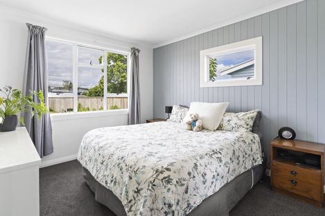 Photo of property in 222 High Street North, Carterton, 5713